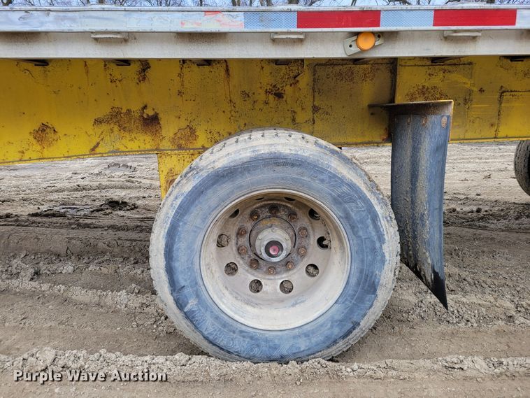 image for item DO4194 1997 Transcraft Eagle W2 50XI02  flatbed trailer