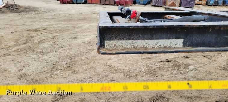 image for item DO4195 1990 Reinke  container trailer