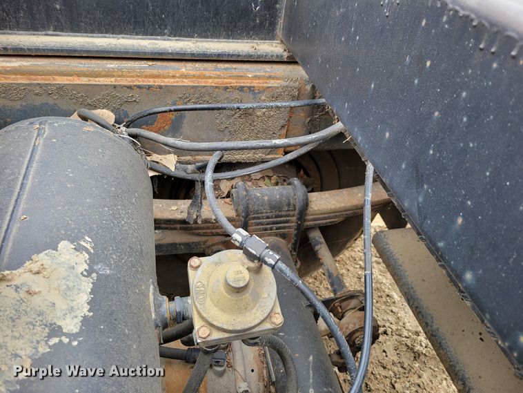 image for item DO4195 1990 Reinke  container trailer