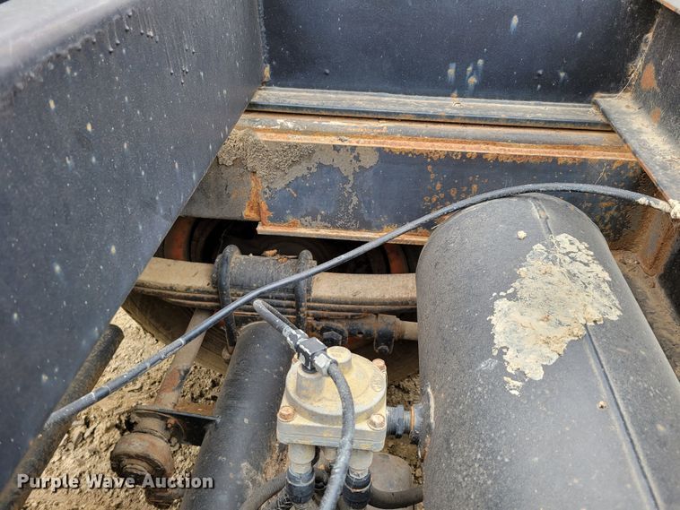 image for item DO4195 1990 Reinke  container trailer