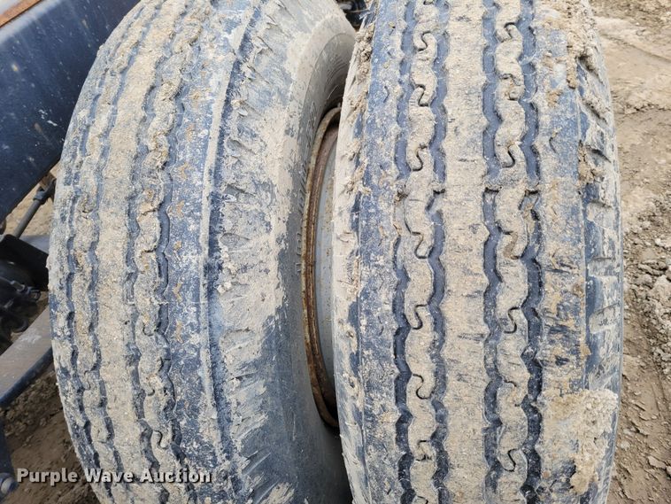 image for item DO4195 1990 Reinke  container trailer