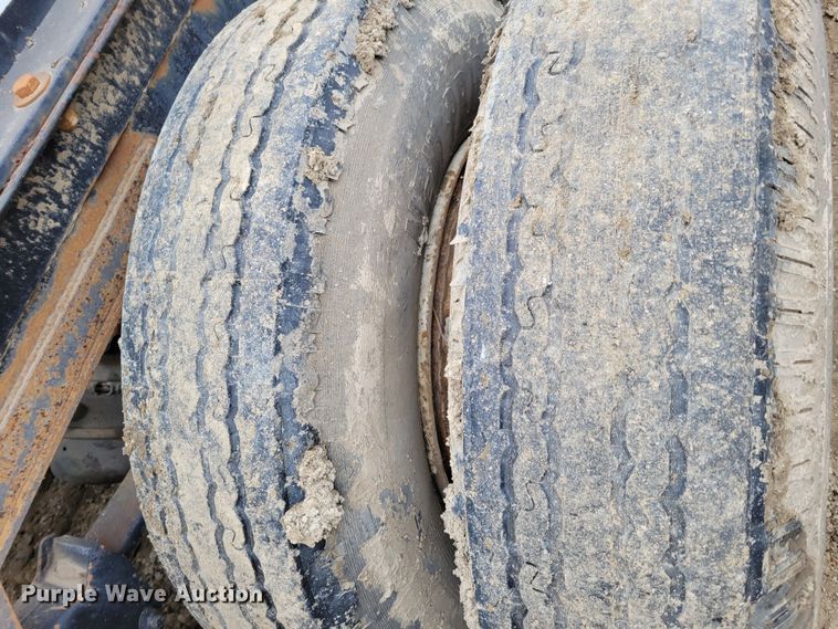 image for item DO4195 1990 Reinke  container trailer