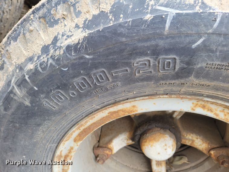 image for item DO4195 1990 Reinke  container trailer