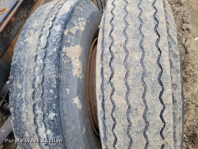 image for item DO4195 1990 Reinke  container trailer