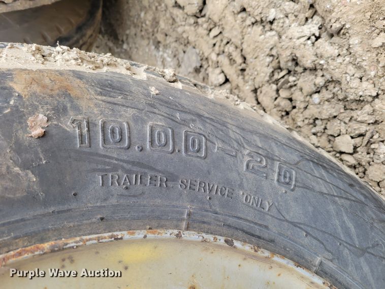 image for item DO4195 1990 Reinke  container trailer