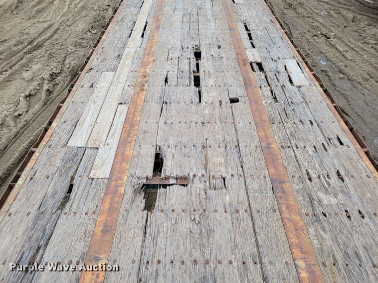 image for item DO4197 1998 Fontaine FTW-5-8048SLAWK  flatbed trailer