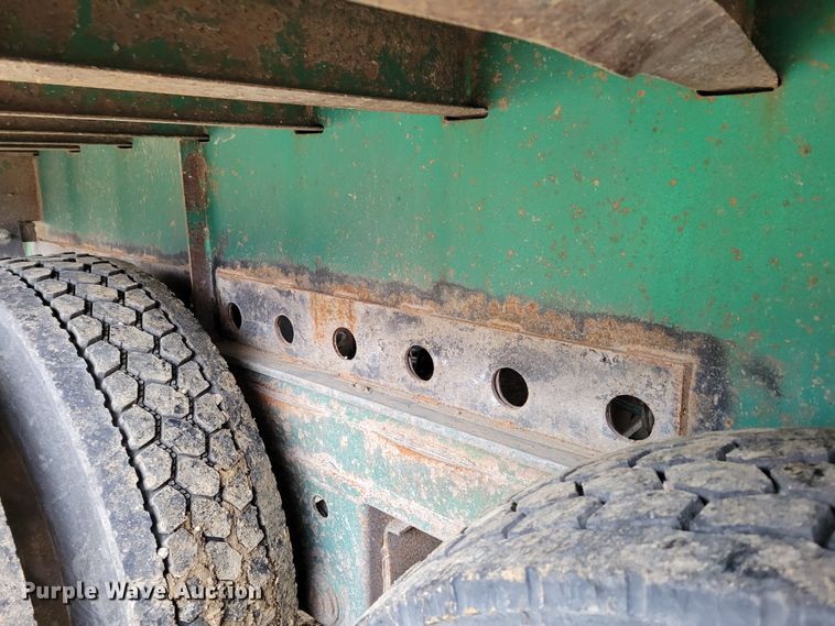 image for item DO4197 1998 Fontaine FTW-5-8048SLAWK  flatbed trailer