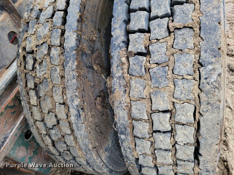 image for item DO4197 1998 Fontaine FTW-5-8048SLAWK  flatbed trailer