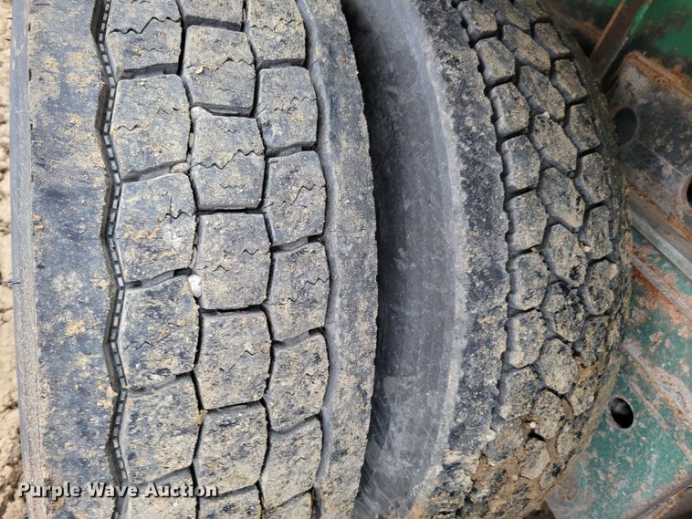 image for item DO4197 1998 Fontaine FTW-5-8048SLAWK  flatbed trailer