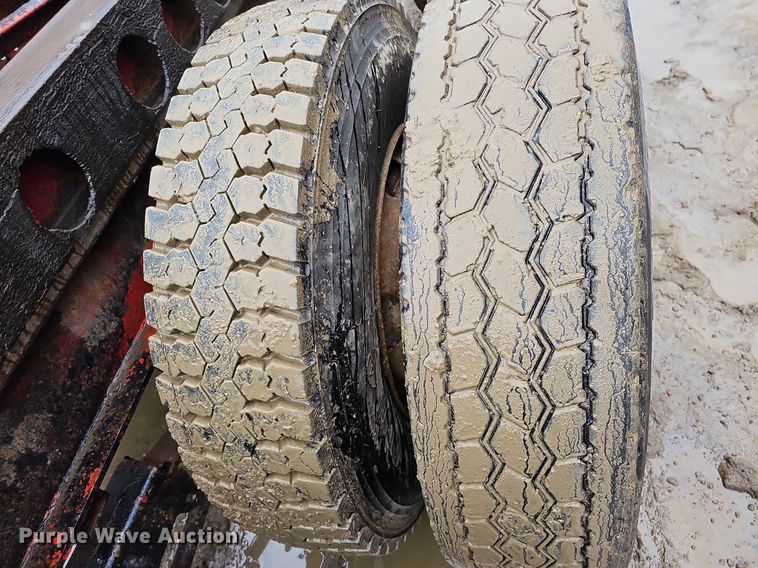 image for item DO4209 2001 Pratt GN2040EZ  container trailer