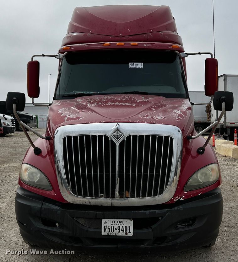 image for item DQ1994 2008 International ProStar  semi truck