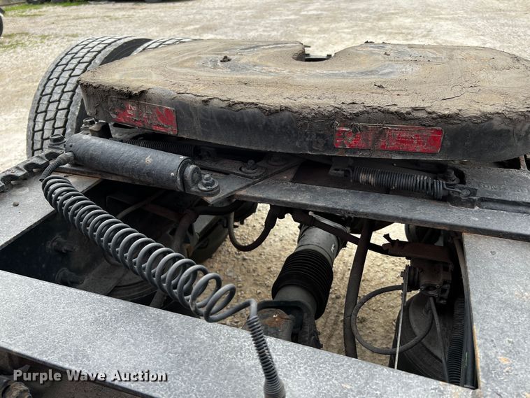 image for item DQ1994 2008 International ProStar  semi truck