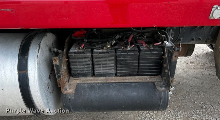 image for item DQ1994 2008 International ProStar  semi truck