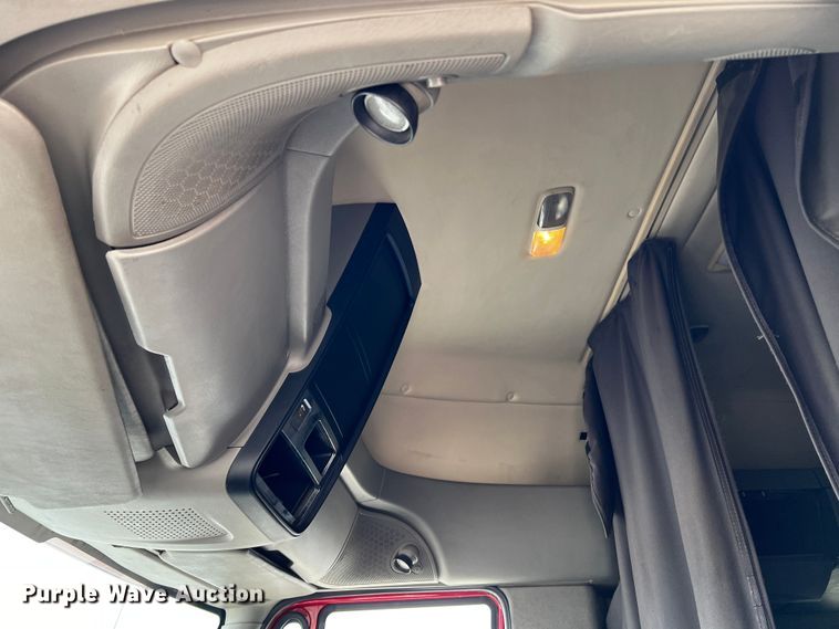 image for item DQ1994 2008 International ProStar  semi truck