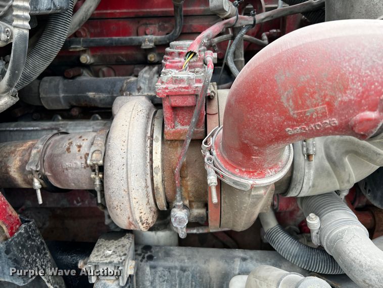 image for item DQ1994 2008 International ProStar  semi truck