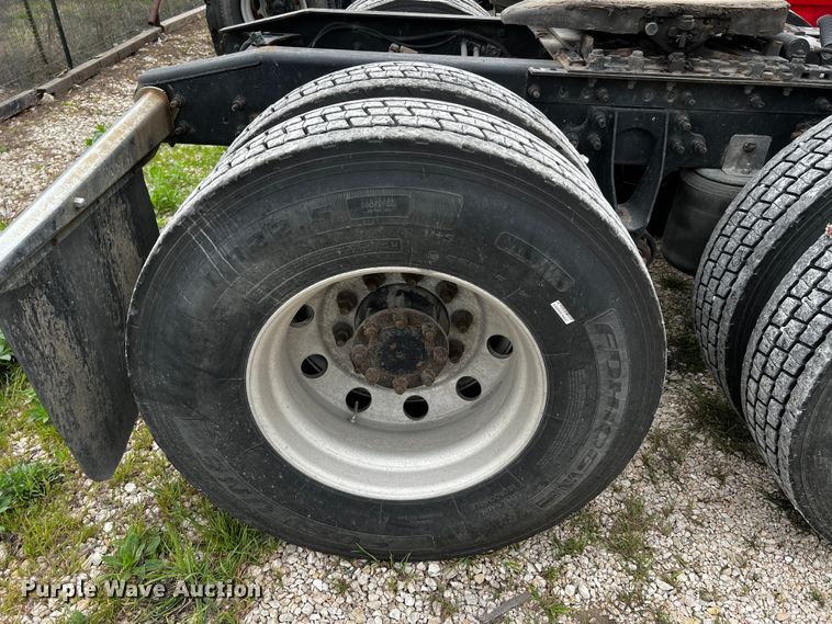 image for item DQ1994 2008 International ProStar  semi truck