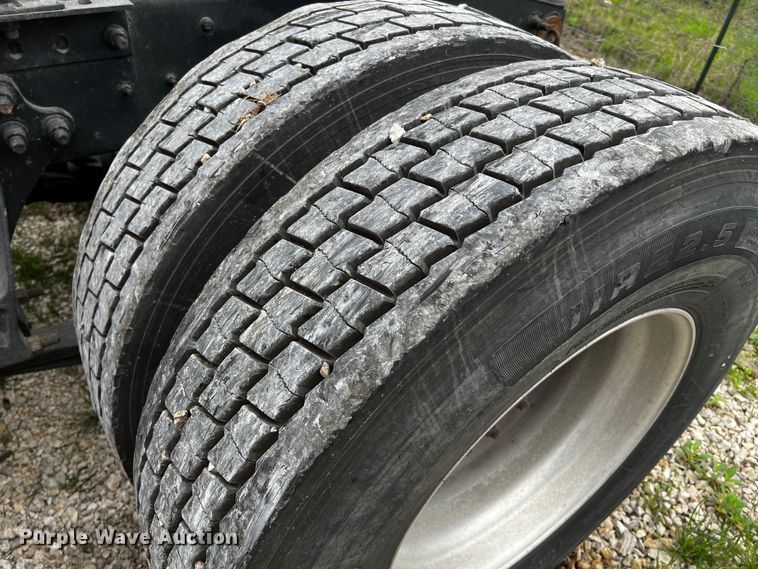 image for item DQ1994 2008 International ProStar  semi truck