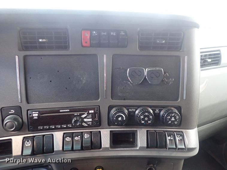 image for item DQ5036 2018 Kenworth T680  semi truck