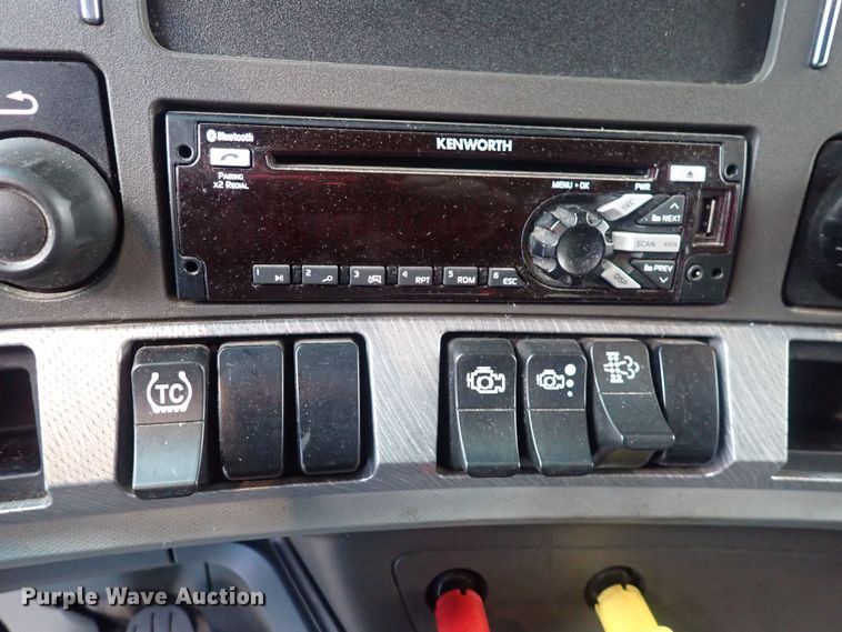 image for item DQ5036 2018 Kenworth T680  semi truck