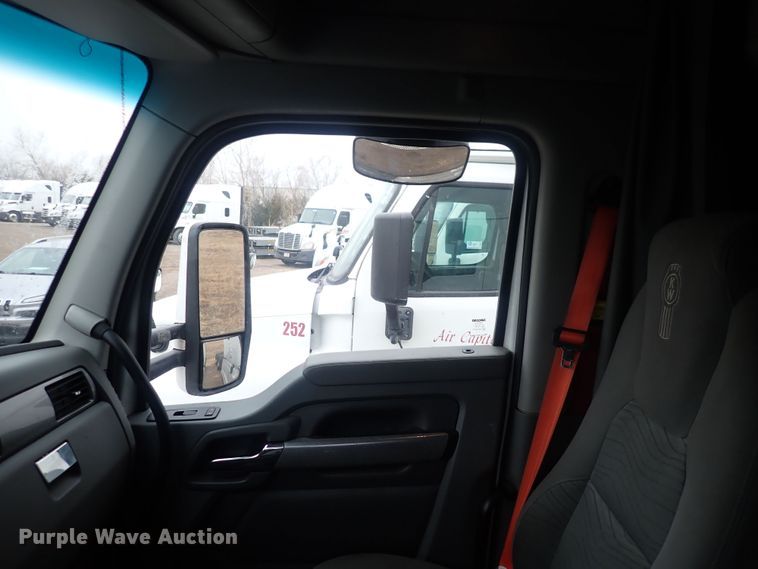 image for item DQ5036 2018 Kenworth T680  semi truck