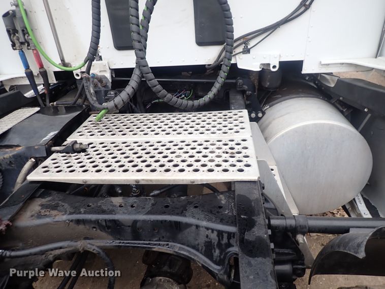 image for item DQ5036 2018 Kenworth T680  semi truck