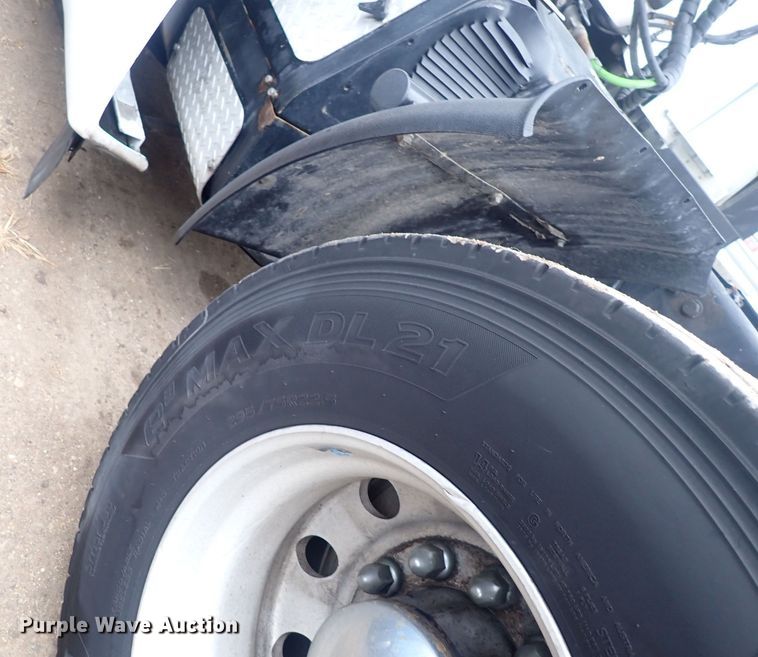 image for item DQ5036 2018 Kenworth T680  semi truck