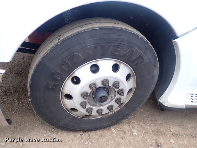 image for item DQ5036 2018 Kenworth T680  semi truck