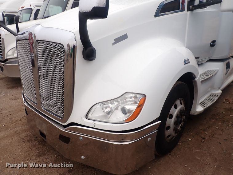 image for item DQ5036 2018 Kenworth T680  semi truck
