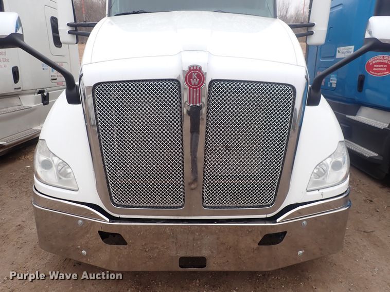image for item DQ5036 2018 Kenworth T680  semi truck