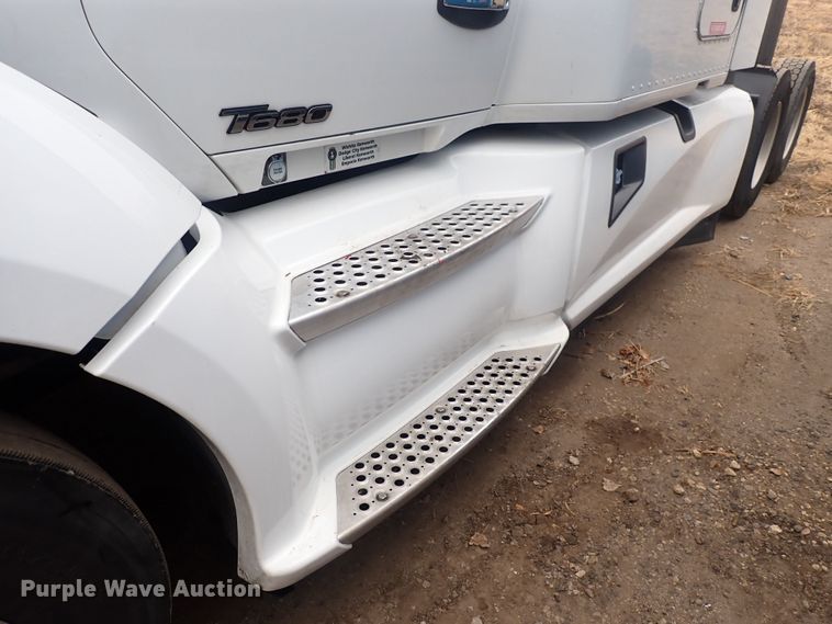 image for item DQ5036 2018 Kenworth T680  semi truck