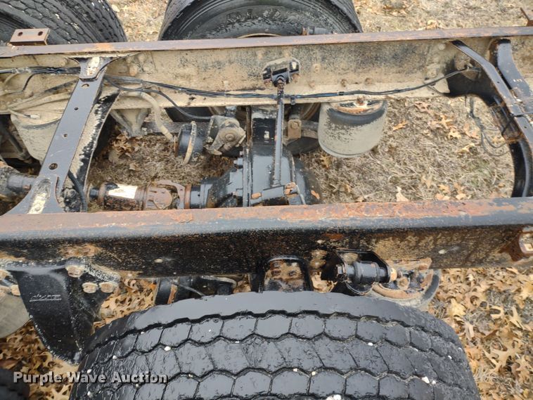 image for item DR8179 1997 Freightliner FL80  truck cab and chassis