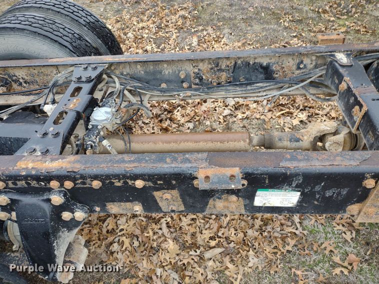 image for item DR8179 1997 Freightliner FL80  truck cab and chassis