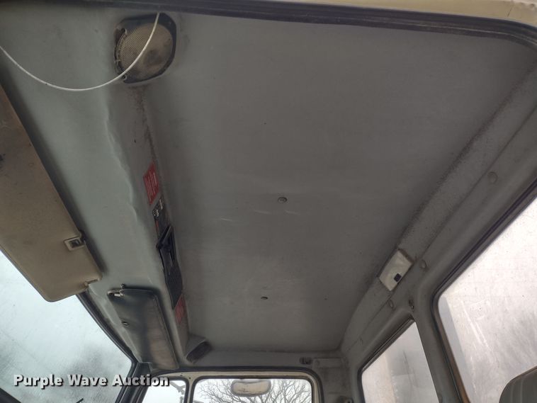 image for item DR8179 1997 Freightliner FL80  truck cab and chassis