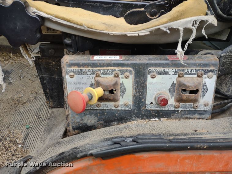 image for item DR8179 1997 Freightliner FL80  truck cab and chassis