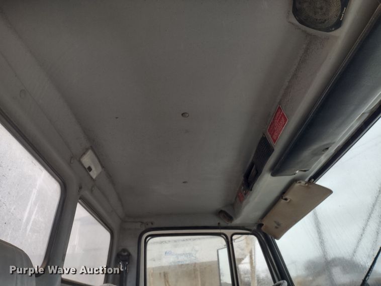 image for item DR8179 1997 Freightliner FL80  truck cab and chassis