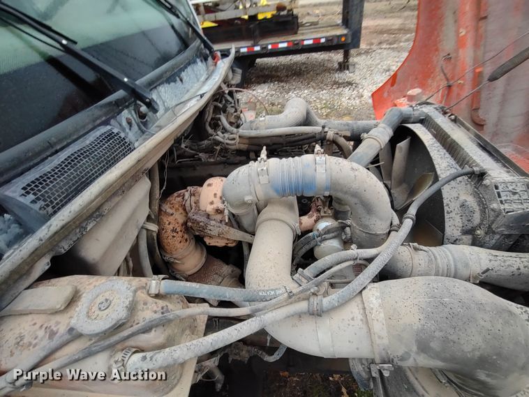 image for item DR8179 1997 Freightliner FL80  truck cab and chassis