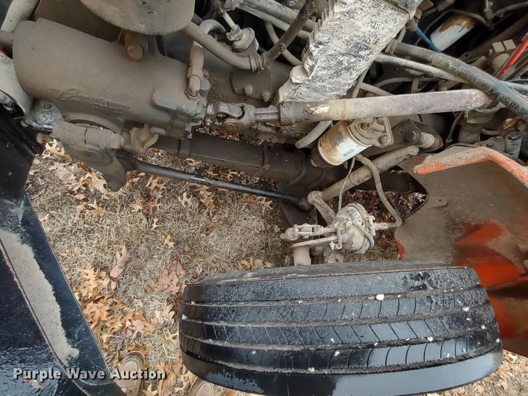 image for item DR8179 1997 Freightliner FL80  truck cab and chassis