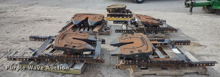 image for item DR8236 (5) Fontaine fifth wheel plates