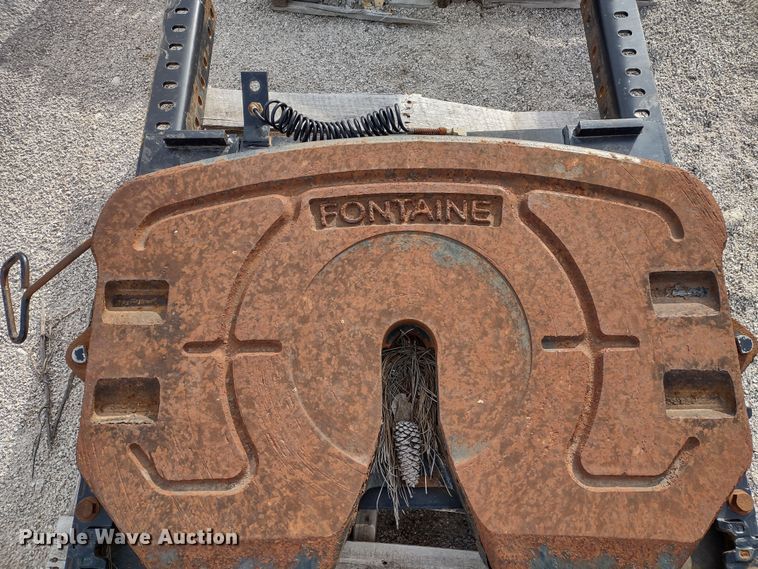 image for item DR8236 (5) Fontaine fifth wheel plates