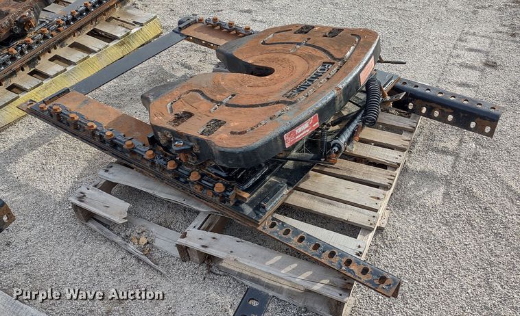 image for item DR8236 (5) Fontaine fifth wheel plates