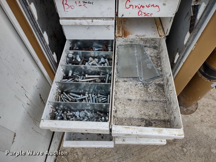 image for item DR8240 2006 Peterbilt 335 utility / service truck