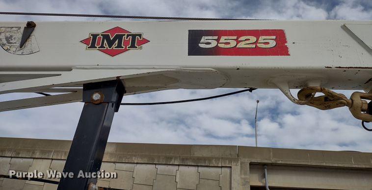 image for item DR8240 2006 Peterbilt 335 utility / service truck