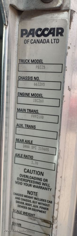 image for item DR8240 2006 Peterbilt 335 utility / service truck