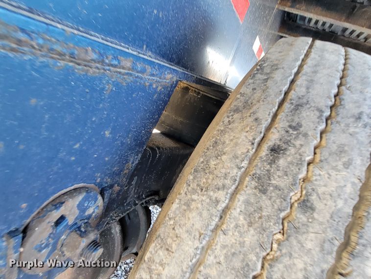 image for item HG9412 2012 Utility FS2C  flatbed trailer