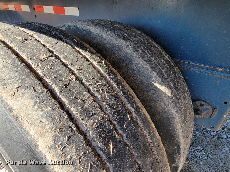 image for item HG9412 2012 Utility FS2C  flatbed trailer