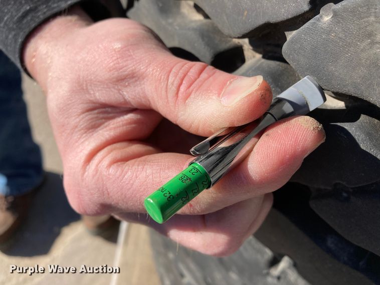 image for item HN9817 (4) Michelin XZY3 11R22.5 tires