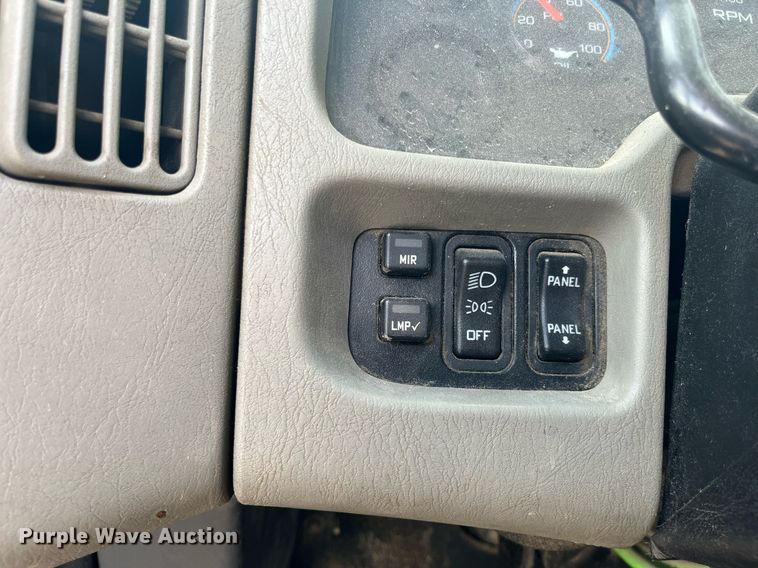 image for item HP9463 2009 International TranStar 8600  semi truck