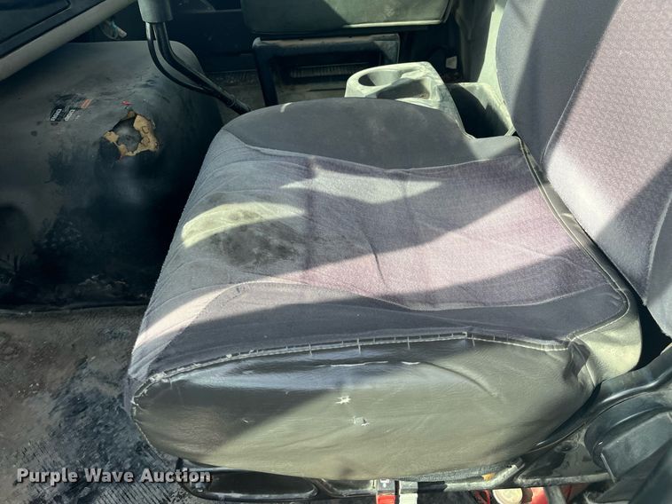 image for item HP9463 2009 International TranStar 8600  semi truck