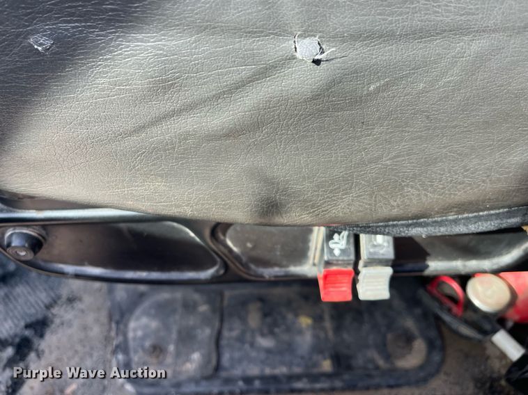 image for item HP9463 2009 International TranStar 8600  semi truck