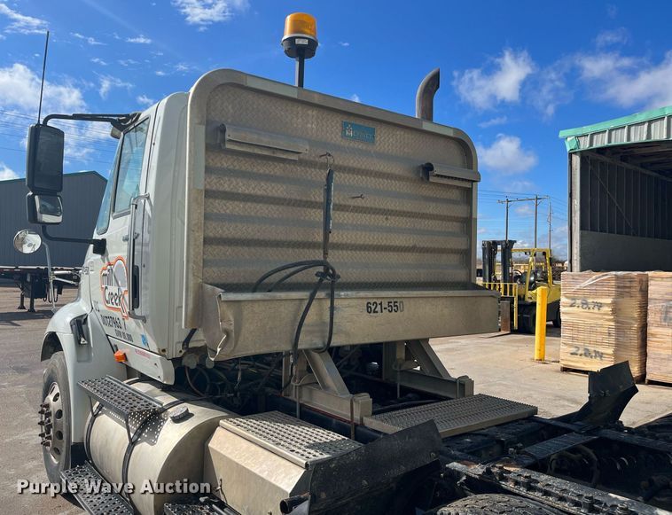 image for item HP9463 2009 International TranStar 8600  semi truck